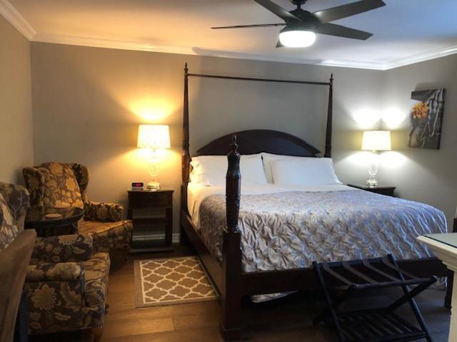 Casa Blanca Boutique Bed & Breakfast Niagara-on-the-Lake Bagian luar foto